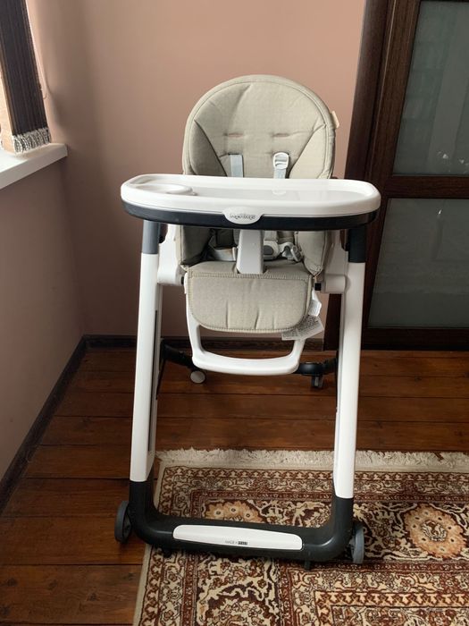 Столик, стільчик для годування малюків Peg-Perego Siesta Follow Me