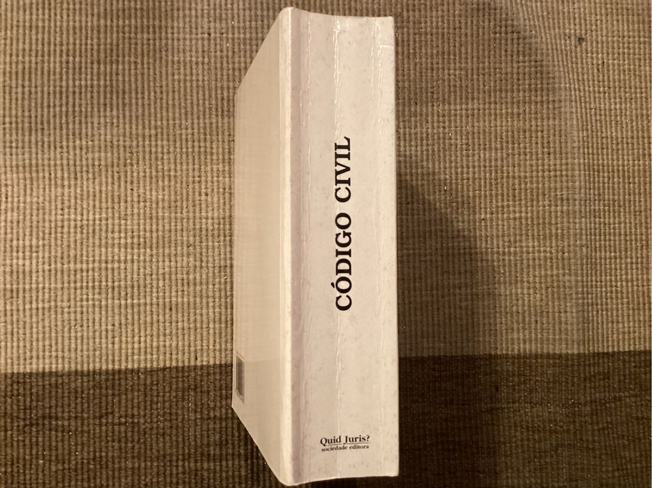 Livro - Código Civil. 5ª Edição de 2001. Quid Juris editora.