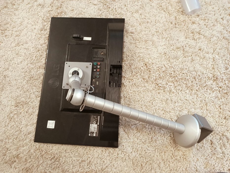 Monitor TV LG M2382D PZ + uchwyt