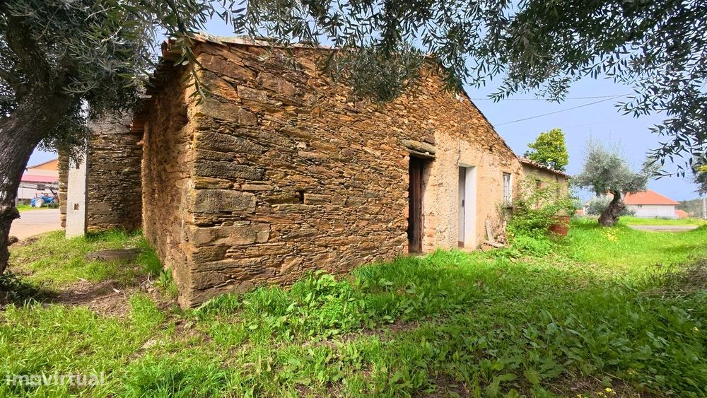 Moradia T2 Venda em Sarzedas,Castelo Branco