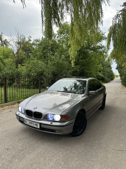 Bmw e39 2.5газ/бензин 1996рік на повному ходу