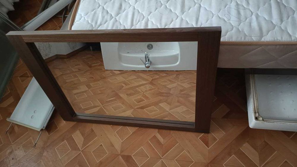 Дзеркало у ванну кімнату KOLO