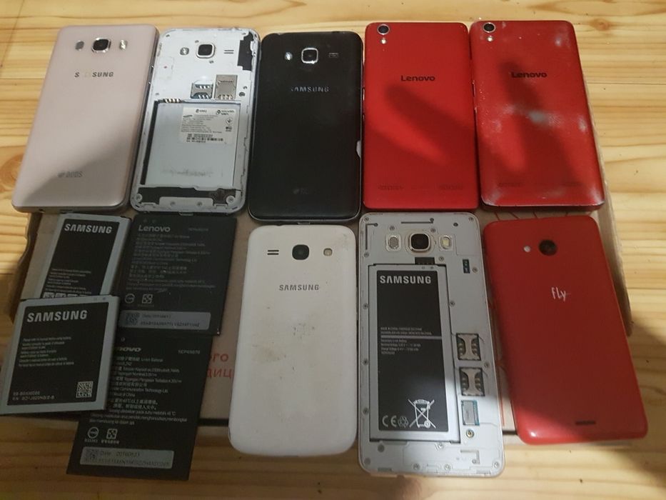 Лот/телефонів 8шт