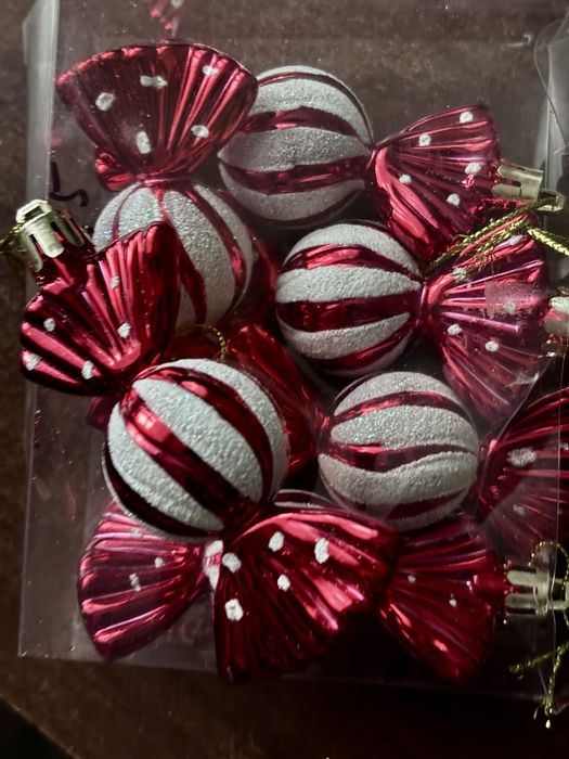 Новорічні прикраси