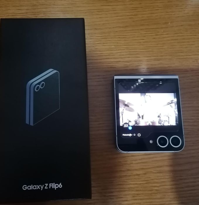 Z flip 6 256 gb 12 ram