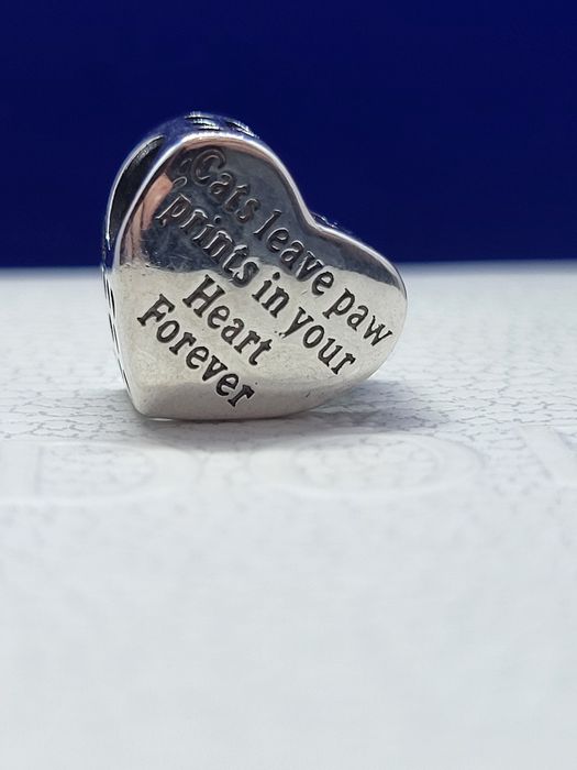 Nowy charms srebro 925 - Motyw miłości do kotów