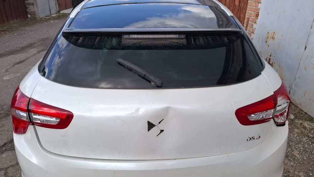 Кришка багажника ляда скло Citroen DS5 Citroën ds5 сітроен дс5