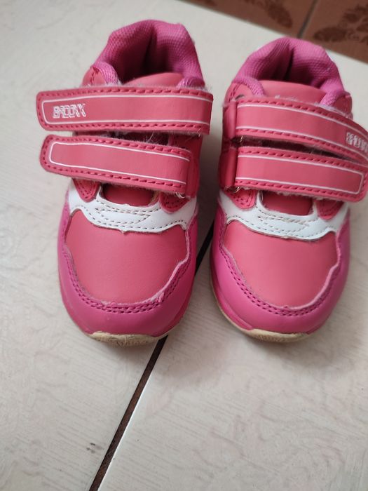 Buty sportowe dla dziewczynki