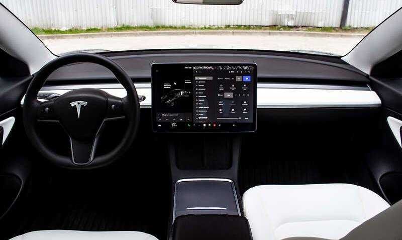 Tesla Model 3 2021 AWD