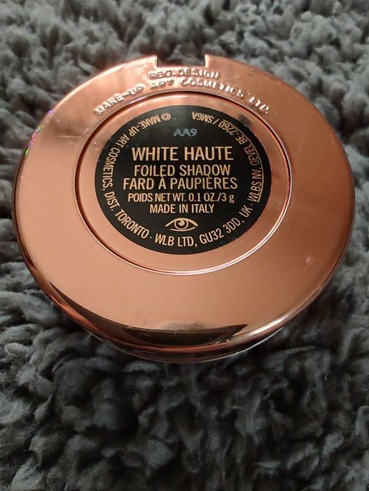 Cień Mac White Haute