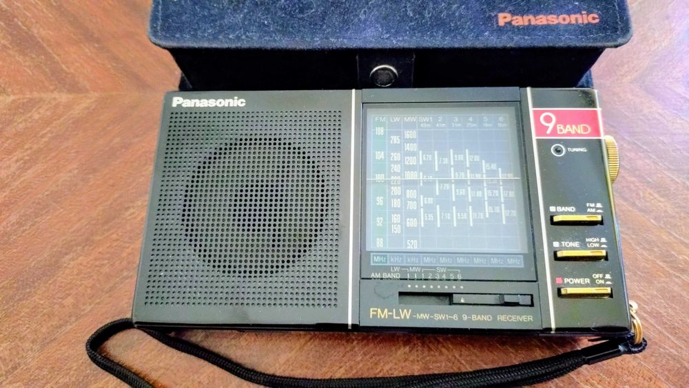 Radio Portatil Super Raro Colecao Panasonic RF-9L