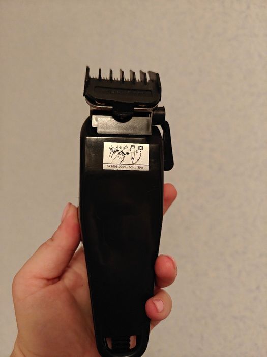 Машинка для стрижки волос Saturn и Starex