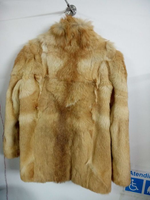 Casaco pêlo natural tam.L