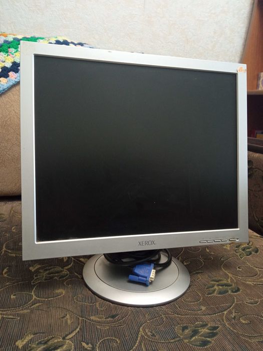 Монітор 17" Xerox 700P