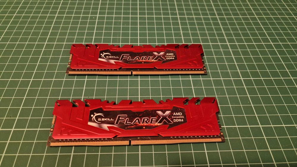 Memoria RAM G.SKILL 16GFXR Flare X 16GB (2x 8GB)DDR4-2400 CL15