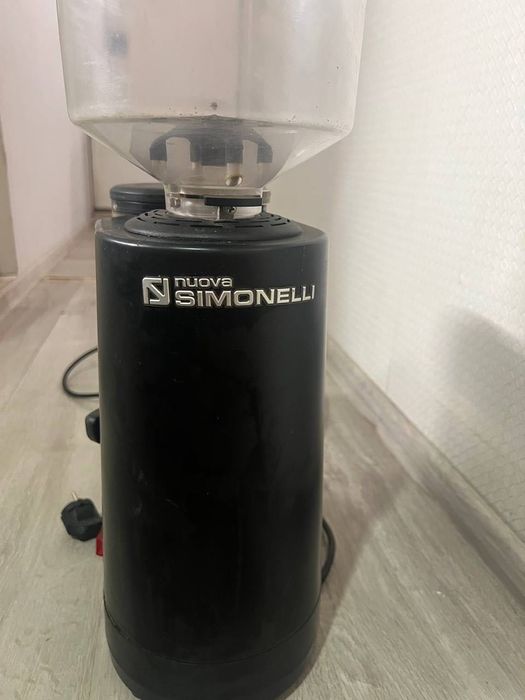 Кофемолка Simonelli