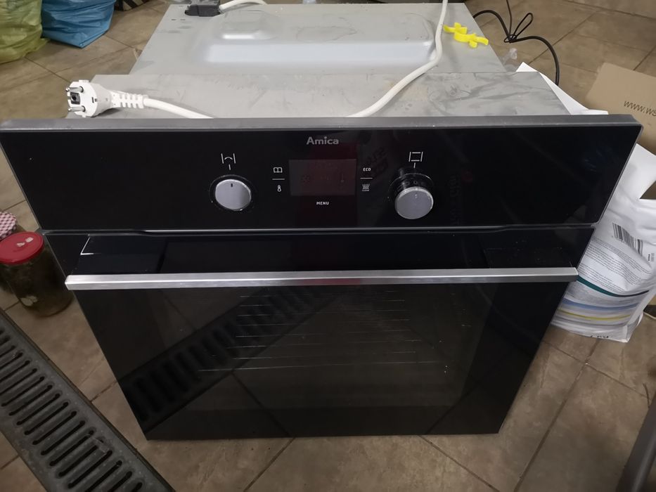 Piekarnik do zabudowy Amica EBI8873BAA