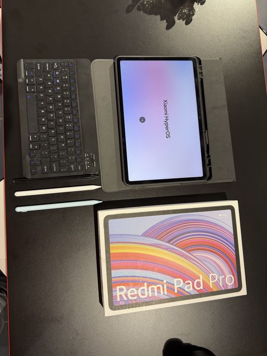 Xiaomi Pad Pro com acessorios