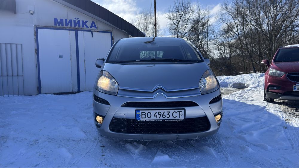 Сітроен с4 Пікасо  1.6 диз 11 рік