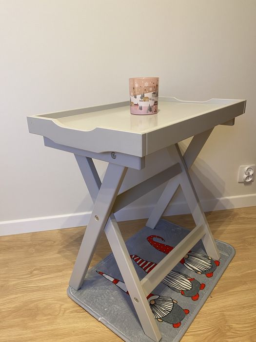 Stolik z tacą szary Ikea Maryd