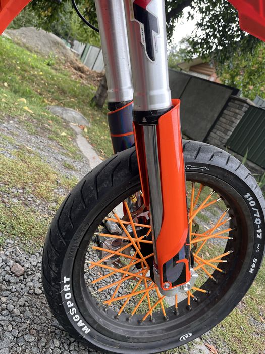 STN-V-8 motard