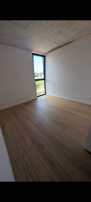 Quarto suíte com casa banho privativa, AC