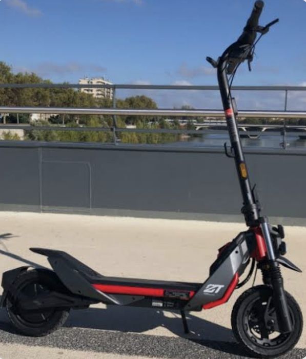 Trotineta segway zt3 pro