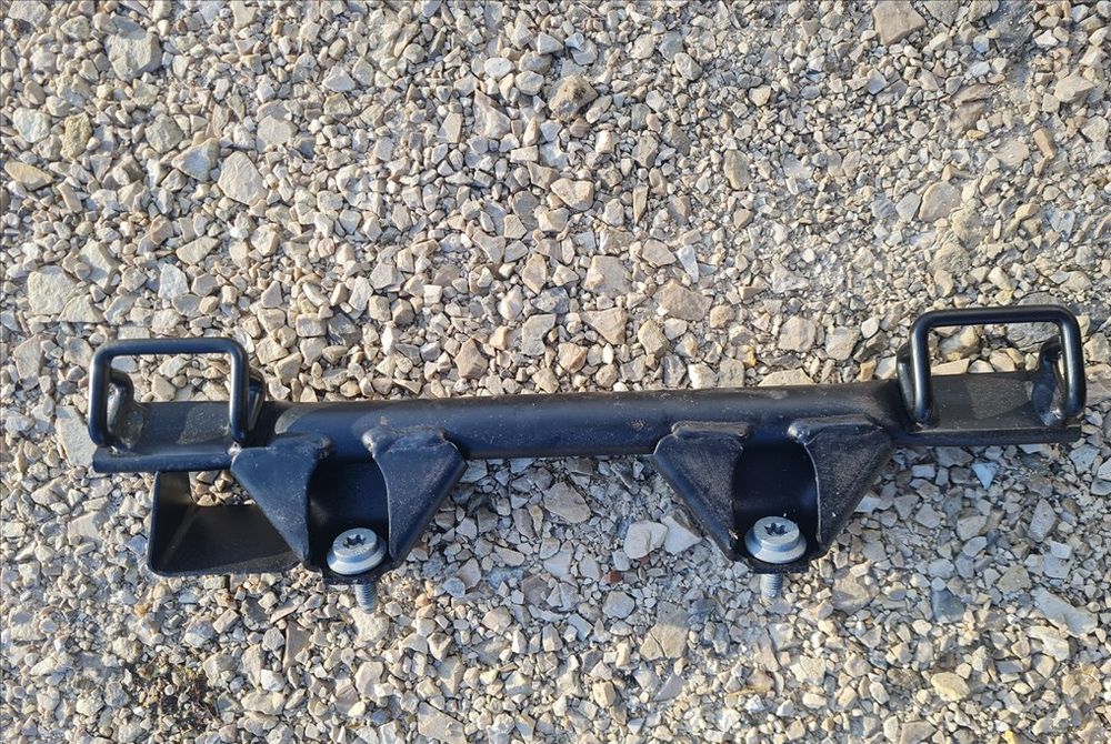 Mocowanie fotelika isofix lewy tył Audi A4 B6/B7