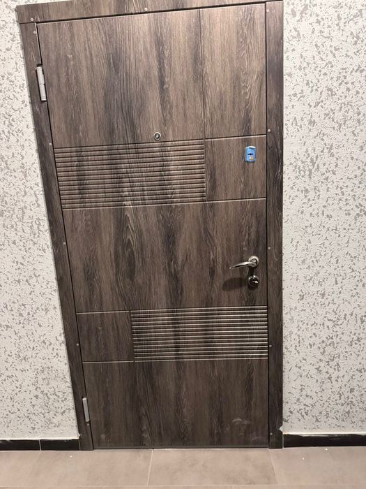 Двері Вхідні з коробкою (комплектні 900мм)