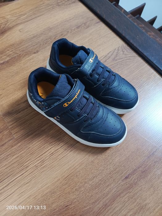 Adidasy snakersy chłopięce Championa 32