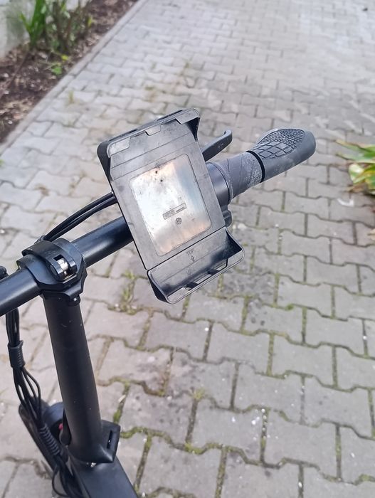Bicicleta eléctrica dobrável , com mala
