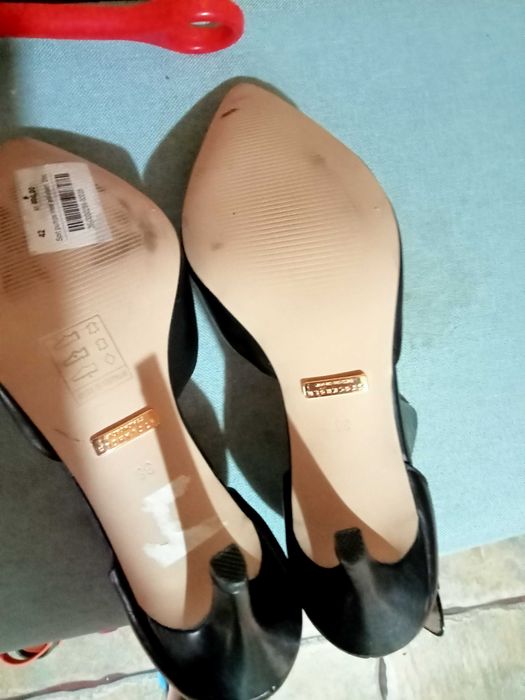 Buty Stockholm, nowe, czarne ze skóry, rozm.38.