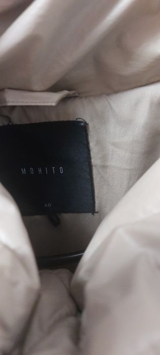 Dluga kurtka zimowa damska płaszcz mohito bezowy