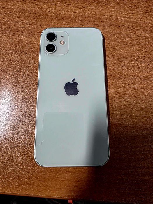 Продам Iphone 12 64GB