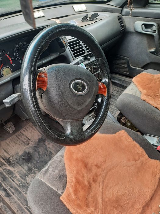 Автомобиль Ваз 21112