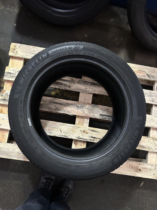 Продам покрышки лето MIHELIN 275/45/ R20