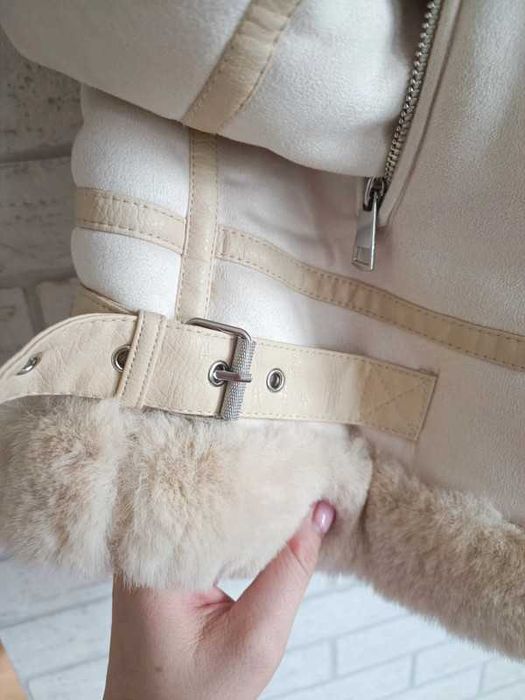 Płaszczyk futerko futro bosmanka Zara S kożuszek kremowy beżowy ecru