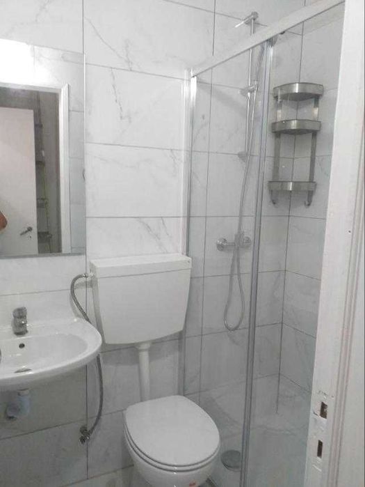 T0+1 para arrendamento anual em Sesimbra – a 100m da praia