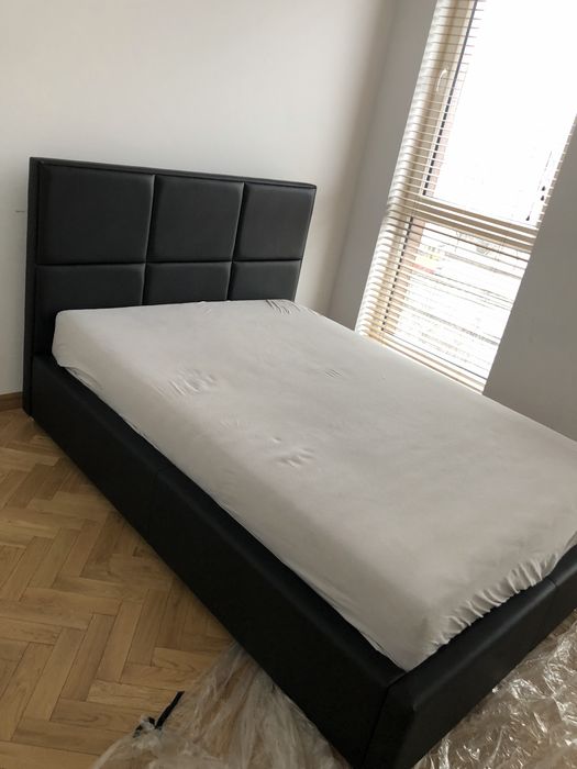 Lóżko skórzane czarne + stelarz + nowy materac