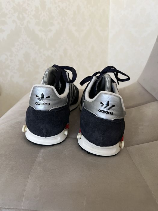 Кросівки Adidas La trainer