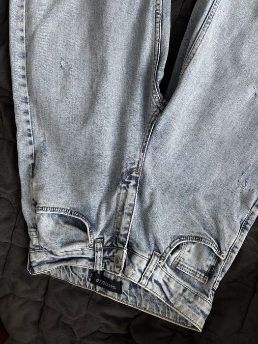 Жіночі джинси кльош