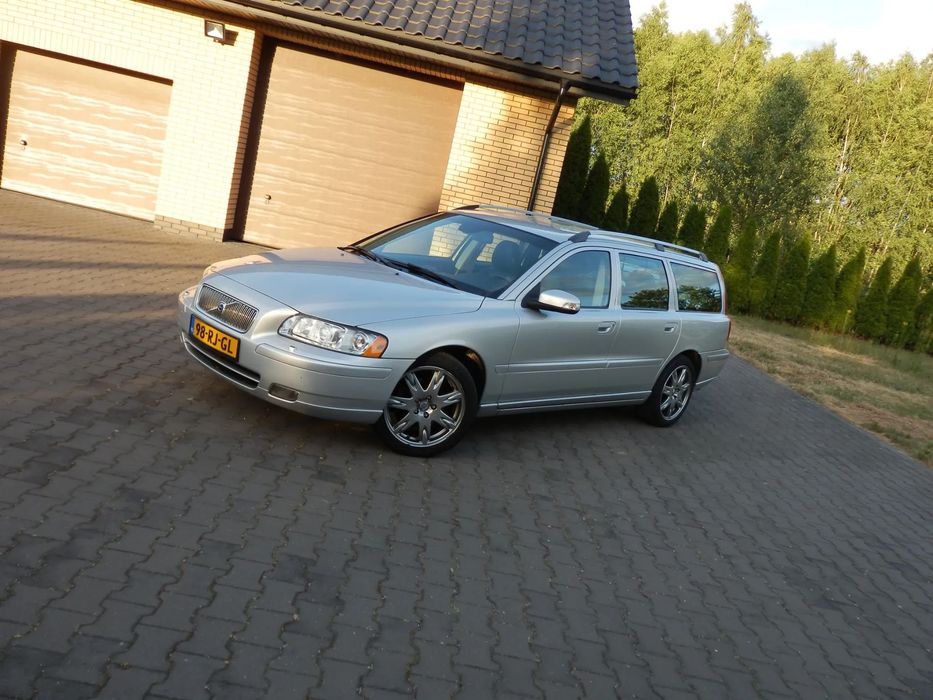 Volvo V70 #2.4#140#Gaz#Skóra#Xenon#Navi#Full#