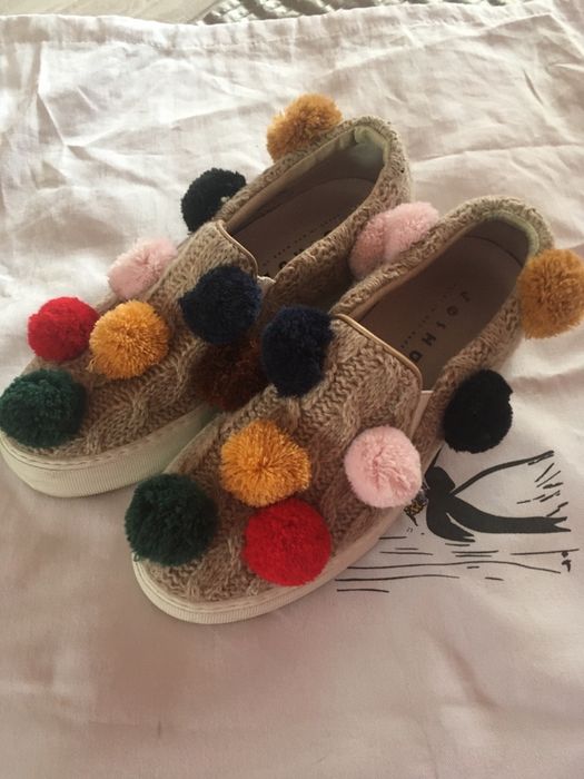 Bonitos e originais sapatinhos para menina