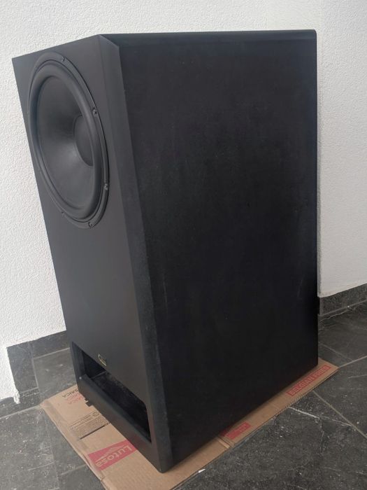 MEGA moc i jakość - ogromny subwoofer QBA  430W