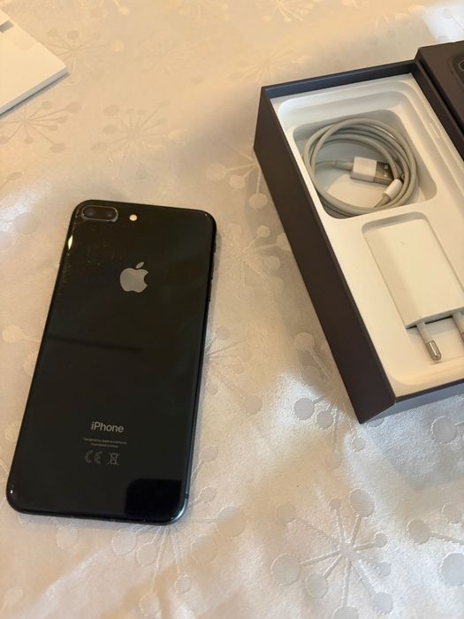 iPhone 8 Plus 64GB