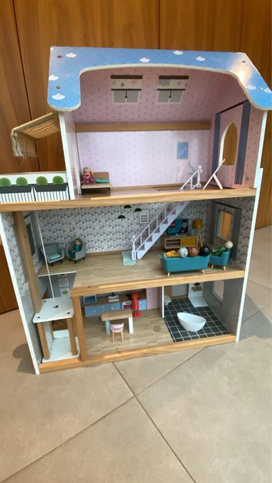 Casa de bonecas -35€