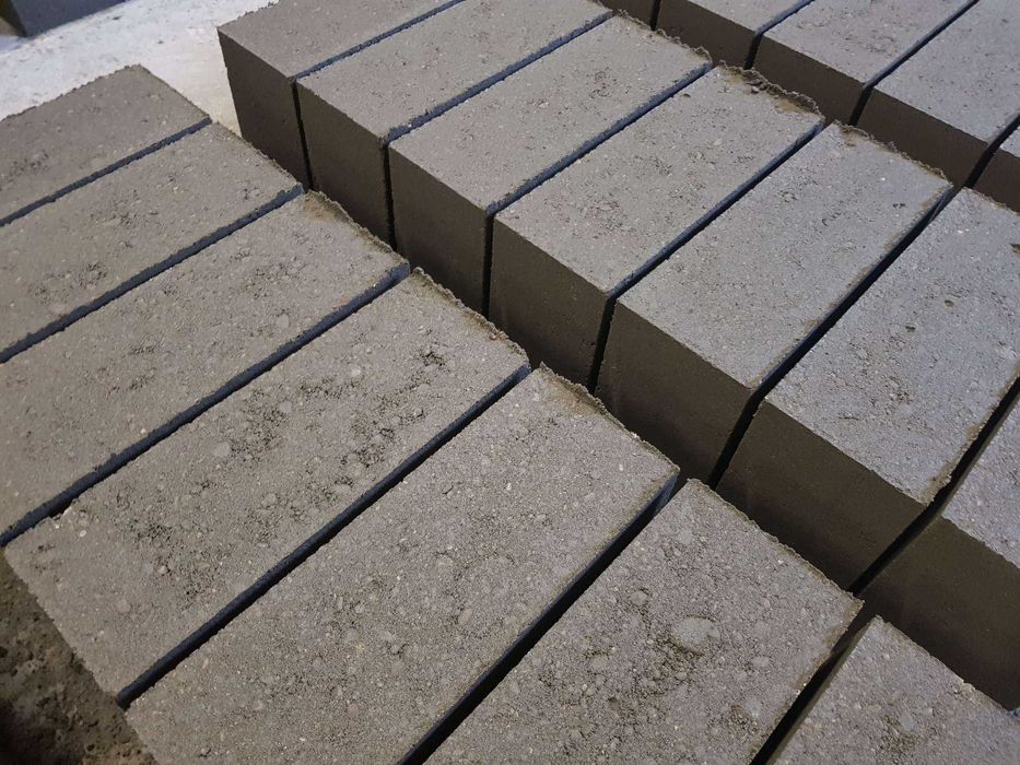Bloczek betonowy fundamentowy 14x25x38 B20, Producent!!
