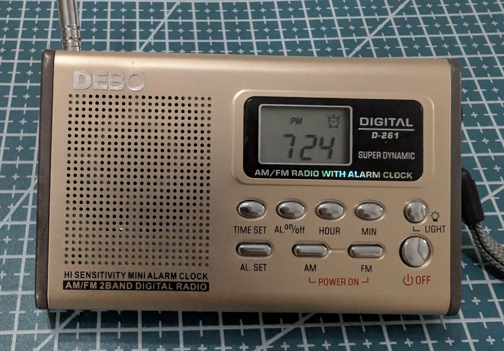 Mini Rádio DEBO com relógio e alarme [COMO NOVO]