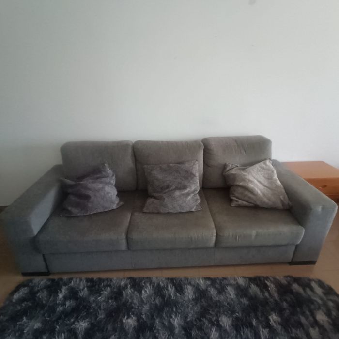 Sofá-cama, bom estado