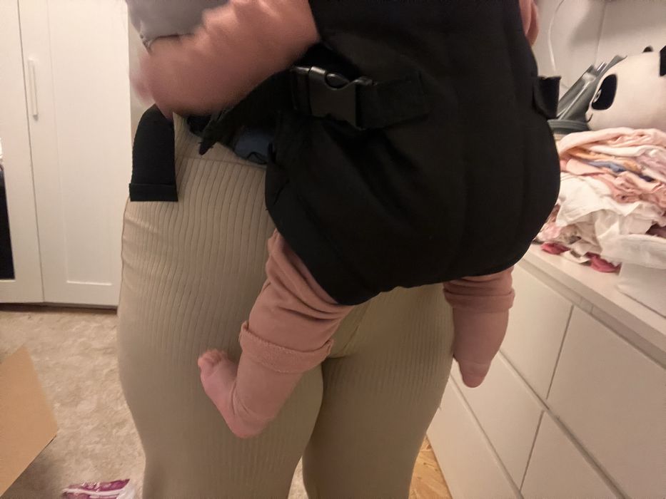 Marsúpio Preto Bebé e Almofada de Amamentação